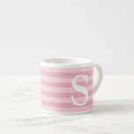 Tasse Expresso Modèle rose féminin<br><div class="desc">Buvez votre expresso avec style avec cette jolie tasse à expresso rayée rose.</div>