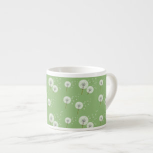 Tasse Expresso Motif Dandelion sur Green Arrière - plan