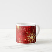 Tasse Expresso Noël Golden Snowflakes sur Arrière - plan rouge (Devant droit)
