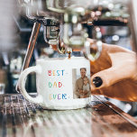 Tasse Expresso Photo Collage moderne Colorful Meilleur Papa Jamai<br><div class="desc">Le cadeau "Modern Collage Photo Colorful Best Dad Ever" est un cadeau personnalisé et unique pour tout père qui mérite d'être célébré. Le cadeau est une photo collage composée de plusieurs images individuelles qui ont été soigneusement arrangées pour créer un design étonnant et attrayant. Le don est une excellente façon...</div>