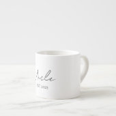 Tasse Expresso Promu à oncle EST 2025 | Cadeau minimaliste (Devant droit)