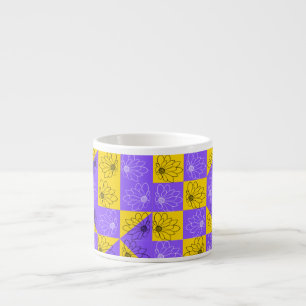 Tasse Expresso Rétro Boho Violet et Jaune Damier aux Marguerites