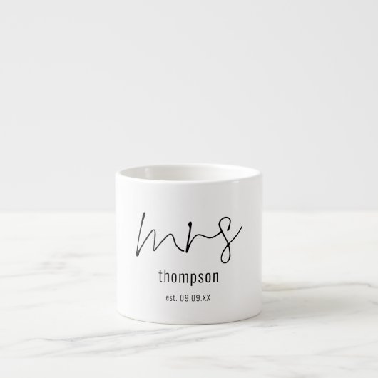 Tasse Expresso Script moderne Mme Nom Mariée Boîte Mariage Cadeau (Devant)