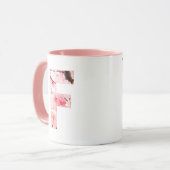 Tasse F initiale florale | Nom et traits personnal (Devant gauche)