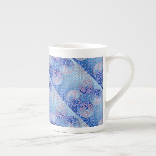 Tasse faite sur commande de Triskele de Celtic (Droite)
