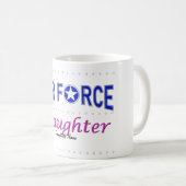 Tasse fière de fille de l'Armée de l'Air (Devant droit)