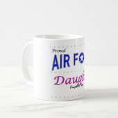 Tasse fière de fille de l'Armée de l'Air (Devant gauche)