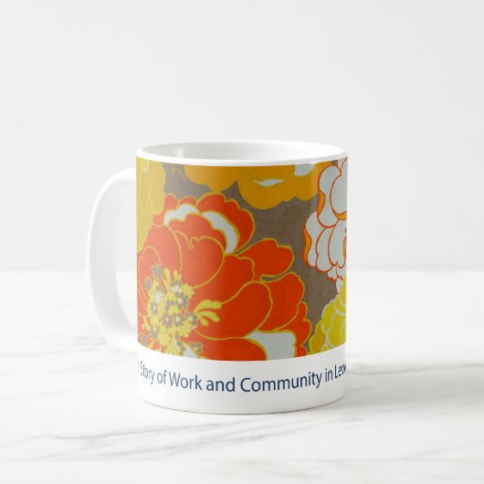 Tasse florale de LA de musée (Devant gauche)