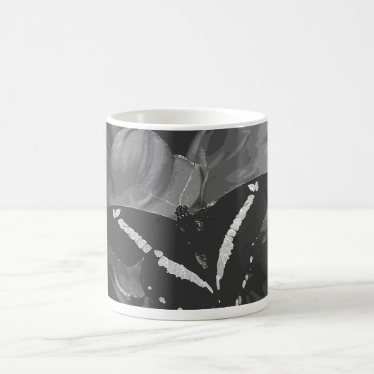 Tasse Flutter Charm – Papillons Élégants pour Séré (Centre)