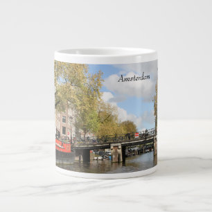 Tasse Géante Amsterdam, Canal, Pont, Ménage, Spire de l'église