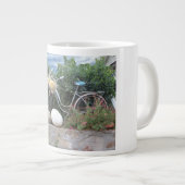Tasse Géante Balade en vélo amusante (Devant droit)