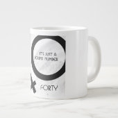 Tasse Géante Blanc 40 décades Anniversaire (Devant droit)
