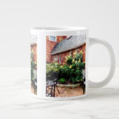 Tasse Géante Café Extérieur Avec Hydrangea (Droite)