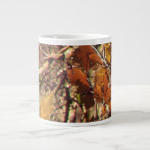 Tasse Géante Camouflage de Chasseur en automne (Devant)