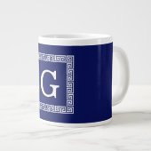 Tasse Géante Clé grecque blanche bleue marine #1 Monogramme enc (Devant droit)
