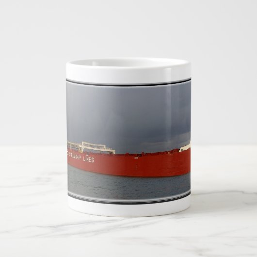 tasse géante de Baie Comeau (Devant)