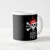 Tasse Géante Demandez à votre texte de garder calme Crossbones (Devant droit)