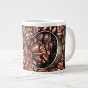 Tasse Géante Des haricots de café rôtis à la sauce d'argent