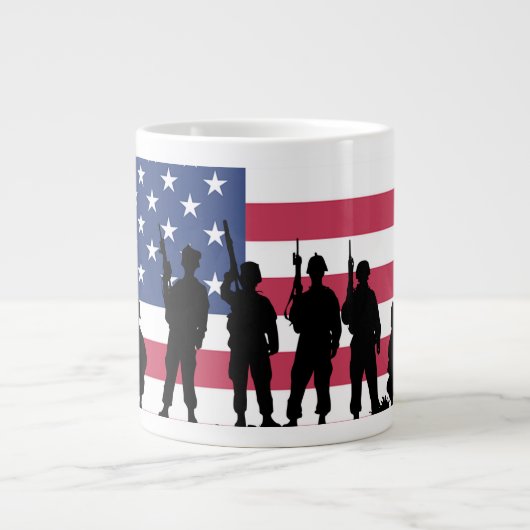 Tasse Géante Drapeau américain avec soldats Silhouette (Devant)