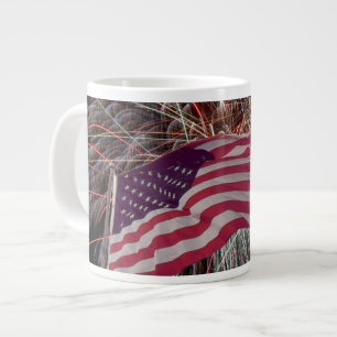 Tasse Géante Drapeau américain et feux d'artifice