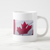Tasse Géante Drapeau canadien. (Droite)
