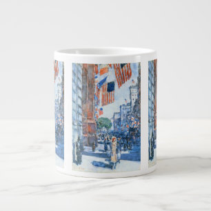 Tasse Géante Drapeaux Cinquième Avenue par Childe Hassam, Art V