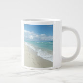 Tasse Géante Empreintes sur la plage de sable blanc, Pittoresqu (Droite)