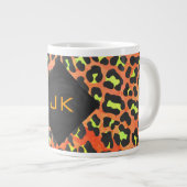 Tasse Géante Léopard Orange et Jaune Monogramme (Devant droit)