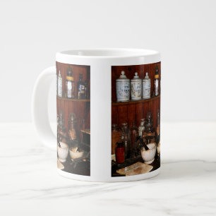 Tasse Géante Mortiers et pilons en pharmacie