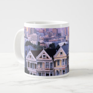 Tasse Géante San Francisco, Californie. Vue sur le Victoria