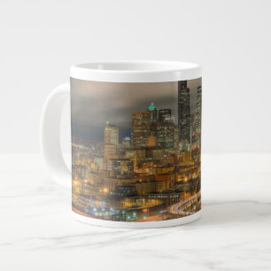 Tasse Géante Stries claires des voitures la nuit
