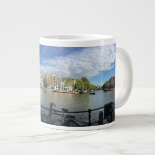 Tasse Géante Vélo à Amsterdam