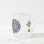 Tasse Givré 4e division d'infanterie (Devant droit)