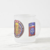 Tasse Givré 82e division aéroportée Artillerie (Devant droit)