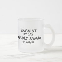 Bassiste Ninja mortel par nuit