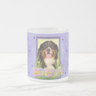 Tasse Givré Biscuits d'oeuf de pâques - chien de montagne de