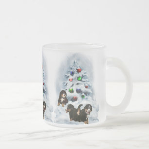 Tasse Givré Cadeaux de Noël de chien de montagne de Bernese