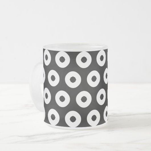Tasse Givré Cercles noirs et blancs (Devant gauche)