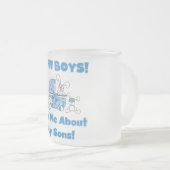 Tasse Givré Demander à propos de My Twin Sons Tshirts et cadea (Devant droit)
