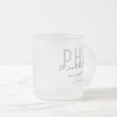 Tasse Givré Diplômé noir gris Date Nom Diplôme PhD (Devant droit)