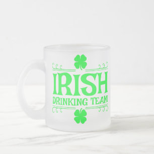 Tasse Givré Équipe de buveurs irlandais Shamrock vert