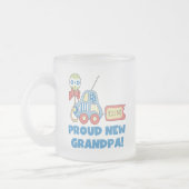 Tasse Givré Fier nouveau grand-père C'est un garçon TShirts et (Gauche)