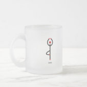 Tasse Givré Figure de bâton de pose de yoga d'arbre avec texte (Gauche)