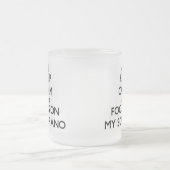 Tasse Givré Gardez le calme et le foyer sur mon soprano (Centre)