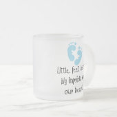 Tasse Givré Grandes empreintes pieds bleus d'empreintes de pas (Devant droit)