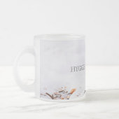 Tasse Givré Hygge avec un joli voilier dans la neige (Gauche)