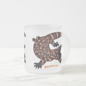 Tasse Givré Illustration de lézard géant affamé (Devant droit)
