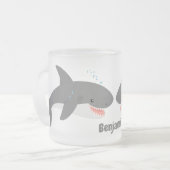 Tasse Givré Illustration joyeuse du grand requin blanc (Devant gauche)