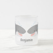 Tasse Givré Illustration joyeuse du grand requin blanc (Centre)