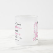 Tasse Givré Je porte le rose pour MOI ruban rose en filigrane (Centre)